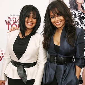 - New York, NY - 3/22/10 - Special New York Screening of Tyler Perry`s- WHY DID I GET MARRIED TOO - Arrivals -PICTURED: Rebbie Jackson and Janet Jackson -PHOTO by: Dave Allocca/Startraksphoto.com -Location: School of Visual Arts Theater -Filename: DA086728.JPG Event # 38ED497A51 Picture # 38ED497A000
